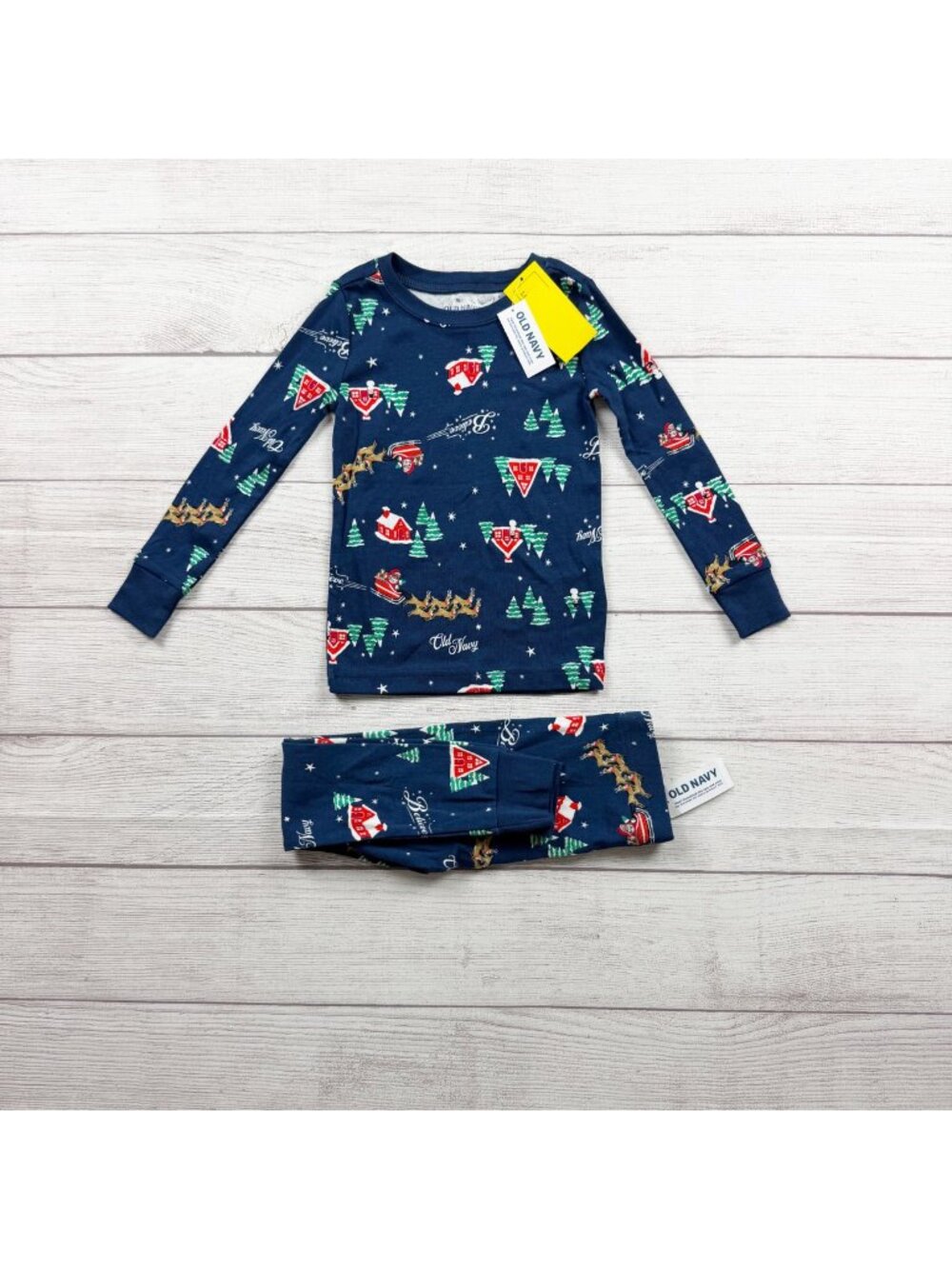 Old Navy Kids Holiday Christmas Pajama Set Santa Print Cotton Two Piece NWT 3T